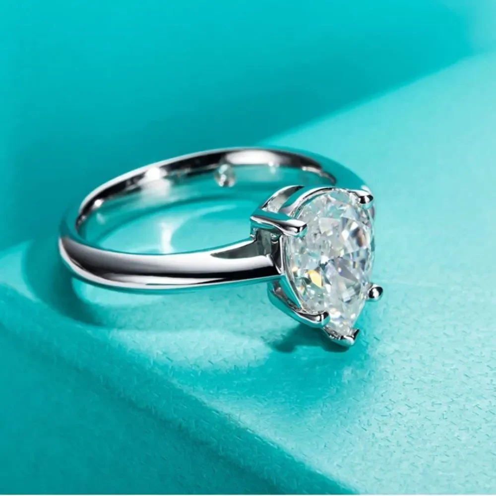 2.5 cttw Pear Moissanite Diamond Solitaire Ring